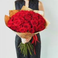 Букет из 31 красных роз